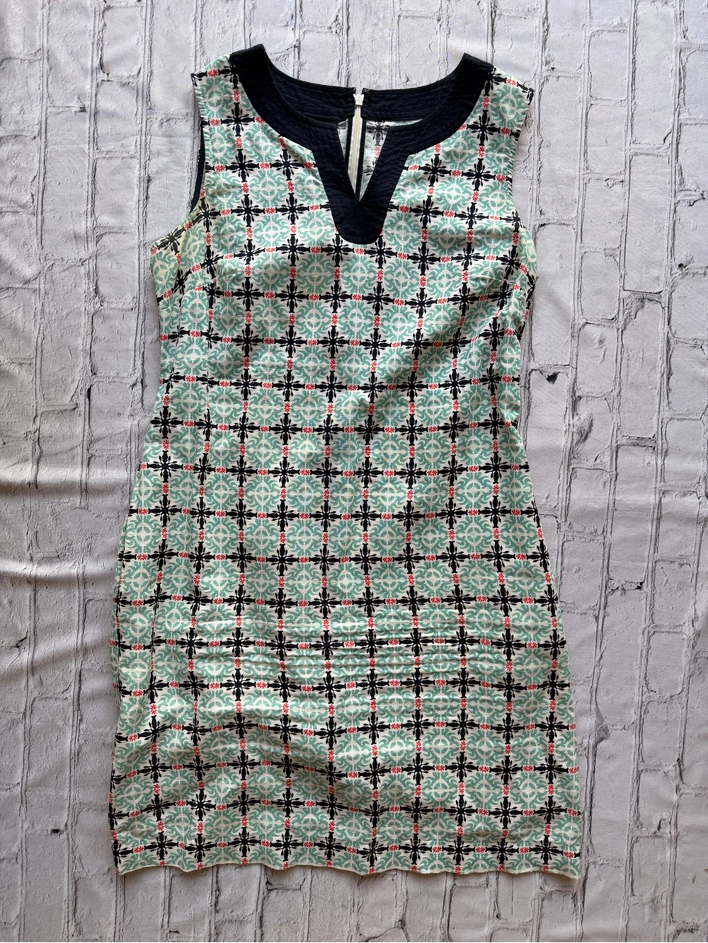 Talbots Dress Preppy Size 6 Batik Geometric Print Sheath V-neck Sleeveless Linen
